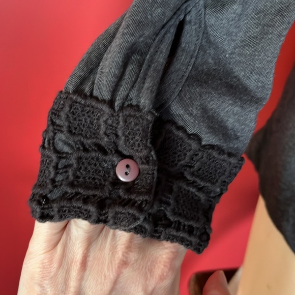 New Mona B dark gray long sleeve blouse - Picture 4 of 16